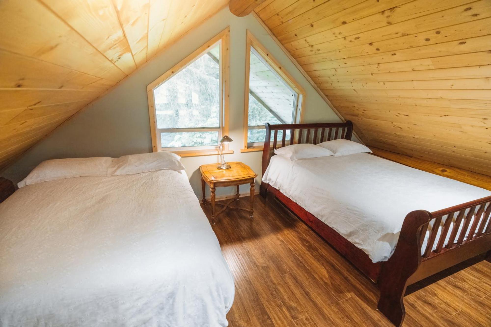 Bella Coola Grizzly Tours And Resort Hagensborg Exterior photo