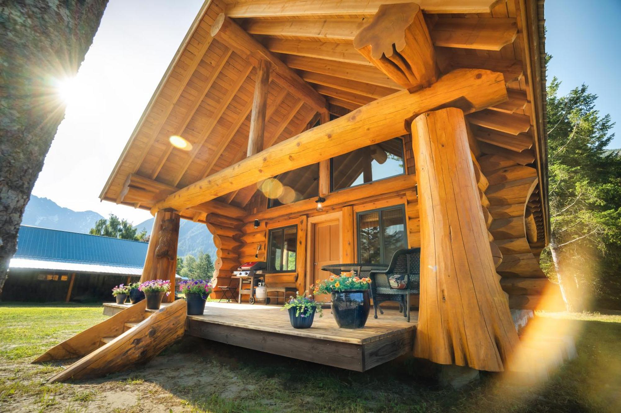 Bella Coola Grizzly Tours And Resort Hagensborg Exterior photo